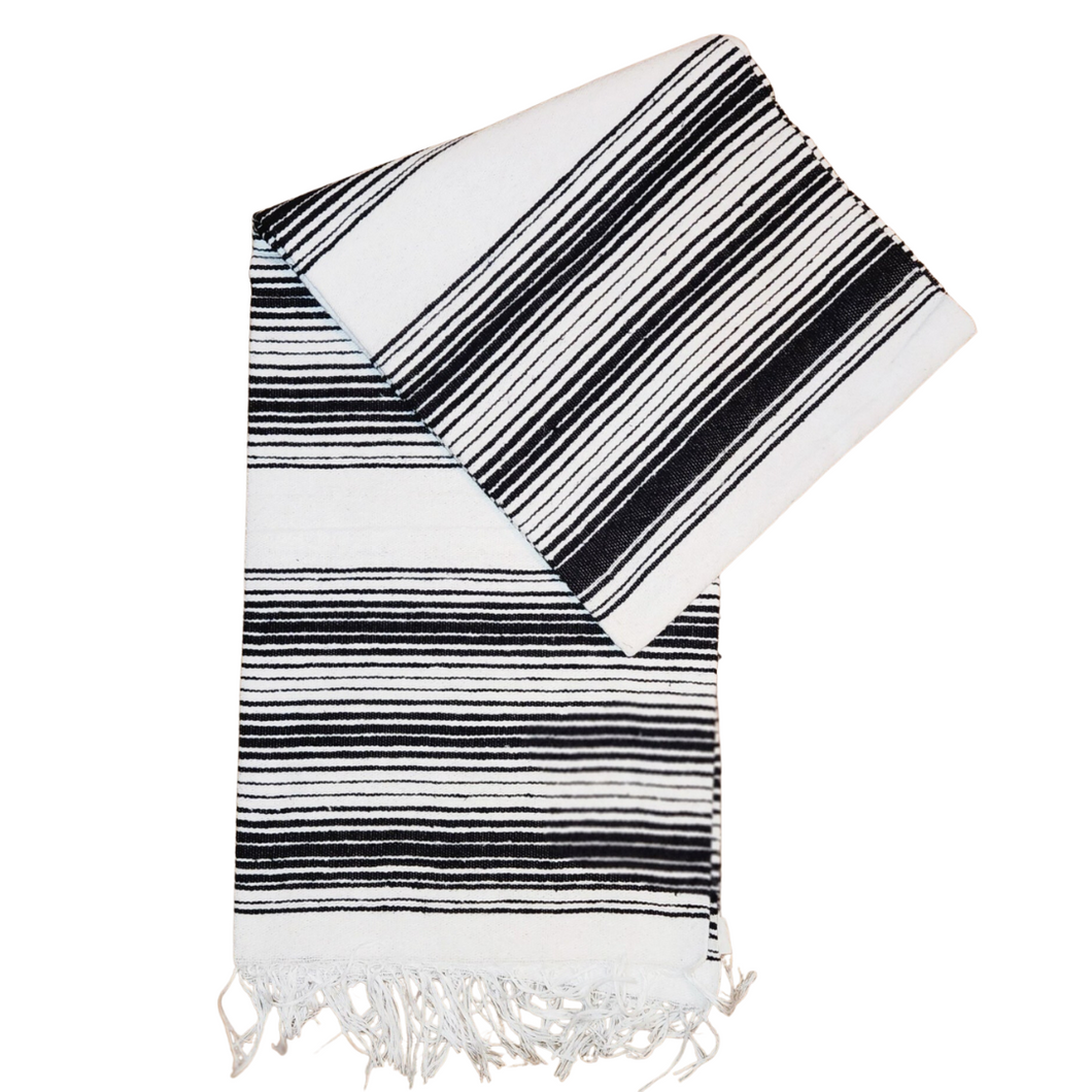 Sarape White - Black Thin Lines